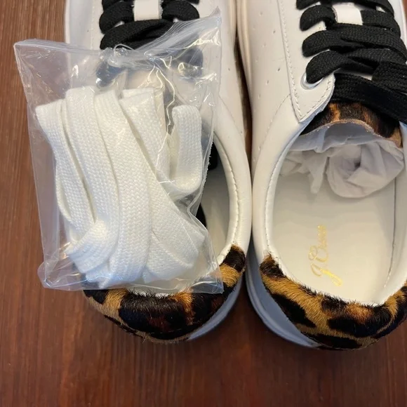 J.Crew | Classic Leather Sneaker | Leopard Tab | Size 7 - Picture 8 of 8